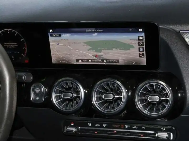 Mercedes-Benz GLA 2023, foto 7