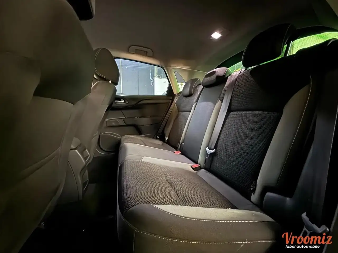 Citroen C4 Berline — photo 11