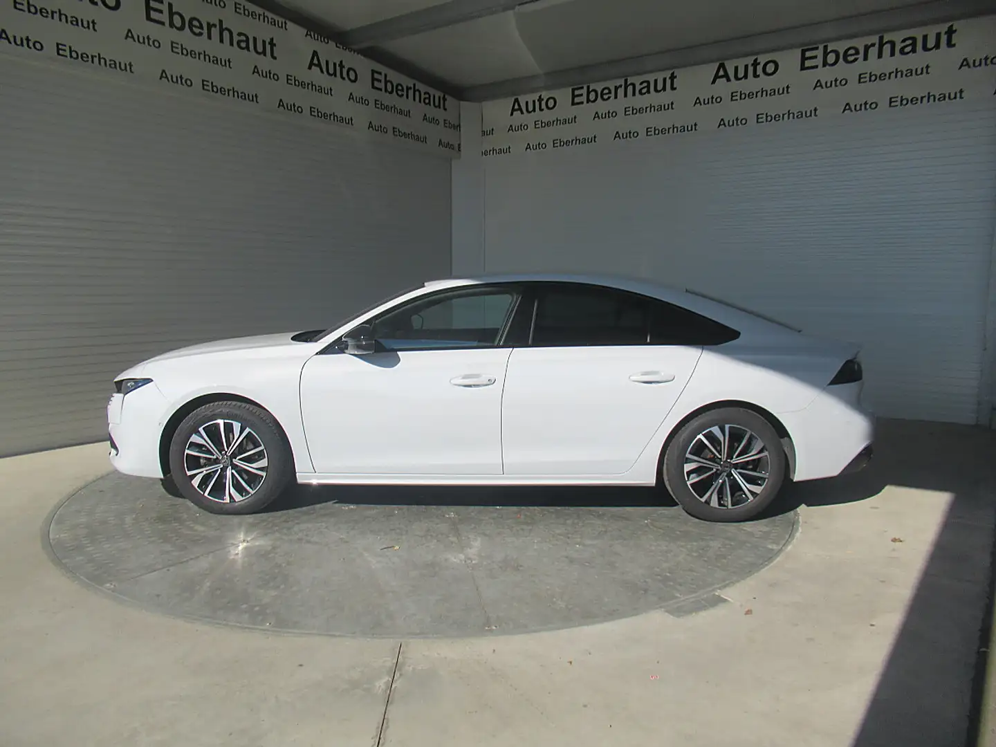 Peugeot 508 1,5 BlueHDi 130 EAT8 Allure Aut. *Teillederauss... Weiß - 2