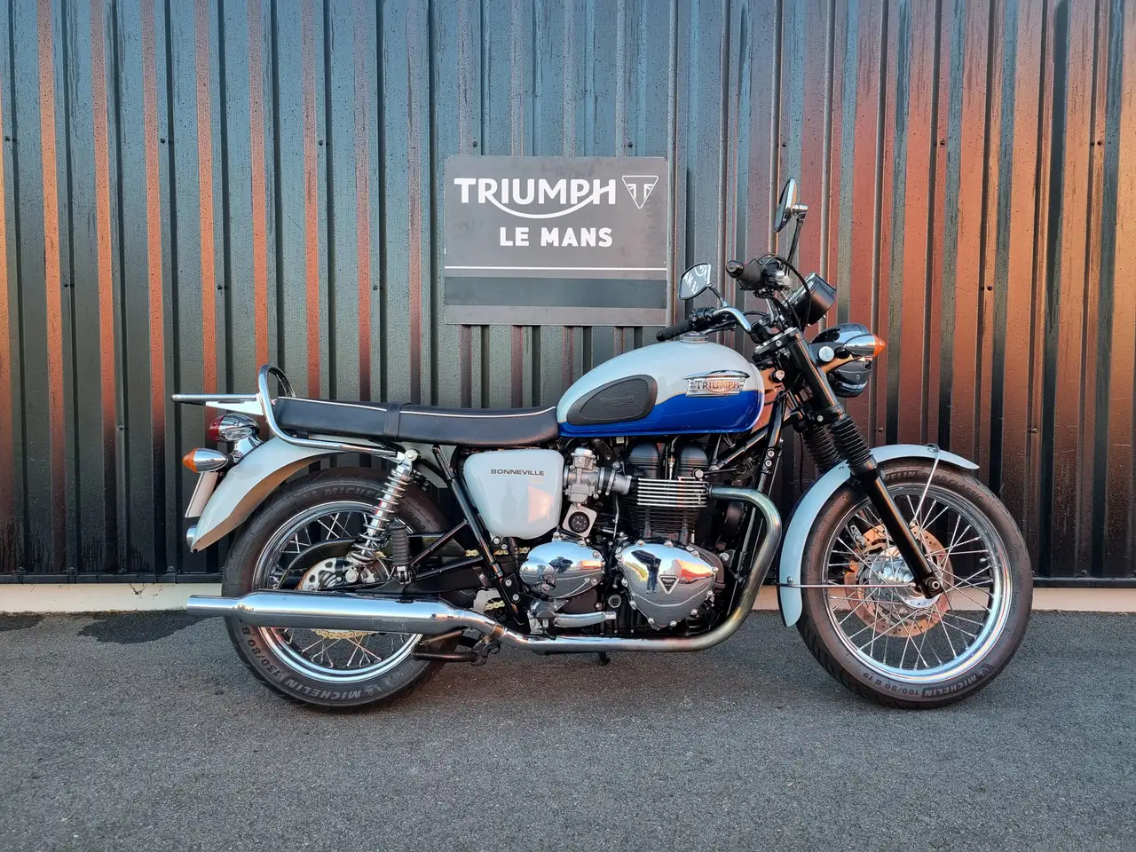 Triumph Bonneville T100