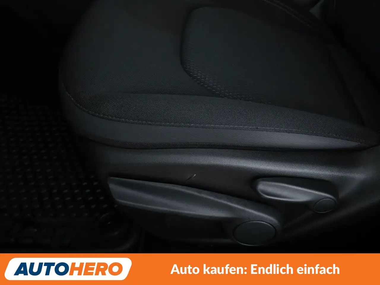 Jeep Renegade 1.6 M-Jet Longitude FWD*TEMPO*PDC*LIM*ALU* 33