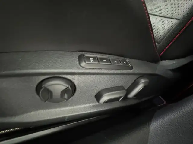 Volkswagen Golf view 14