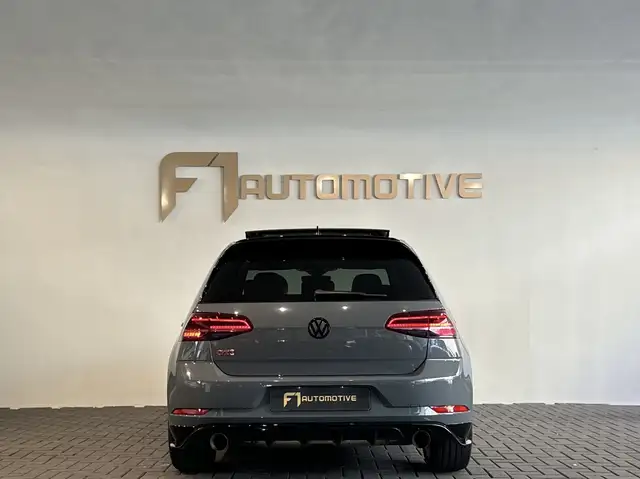 Volkswagen Golf view 5