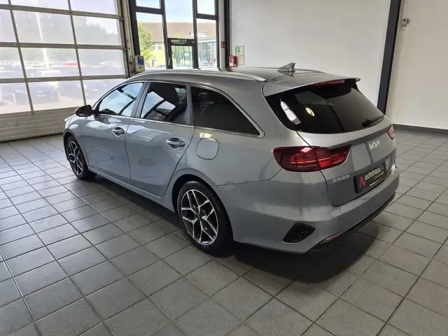 Kia Ceed view 4