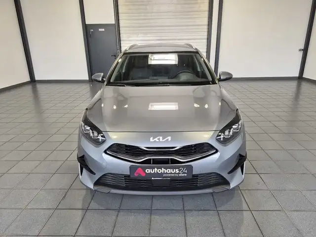 Kia Ceed view 2