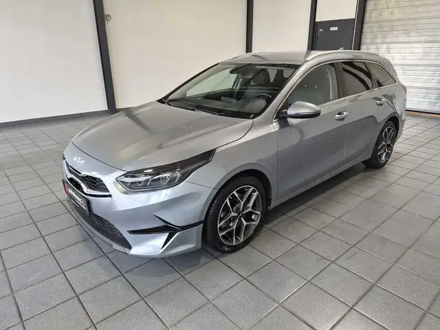 Kia Ceed view 3