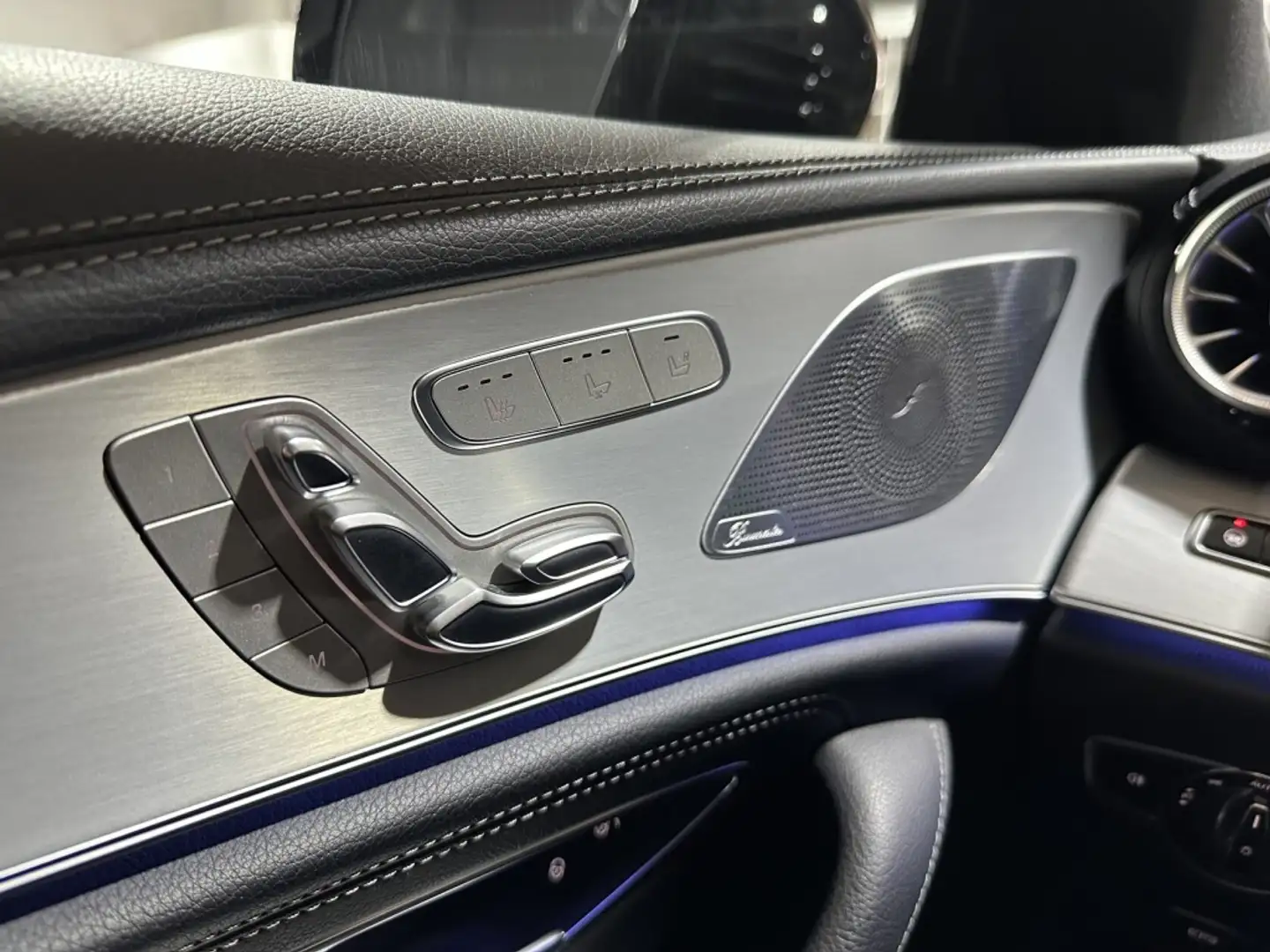 Mercedes-Benz CLS 400 400d 4Matic Aut. Gris - 2