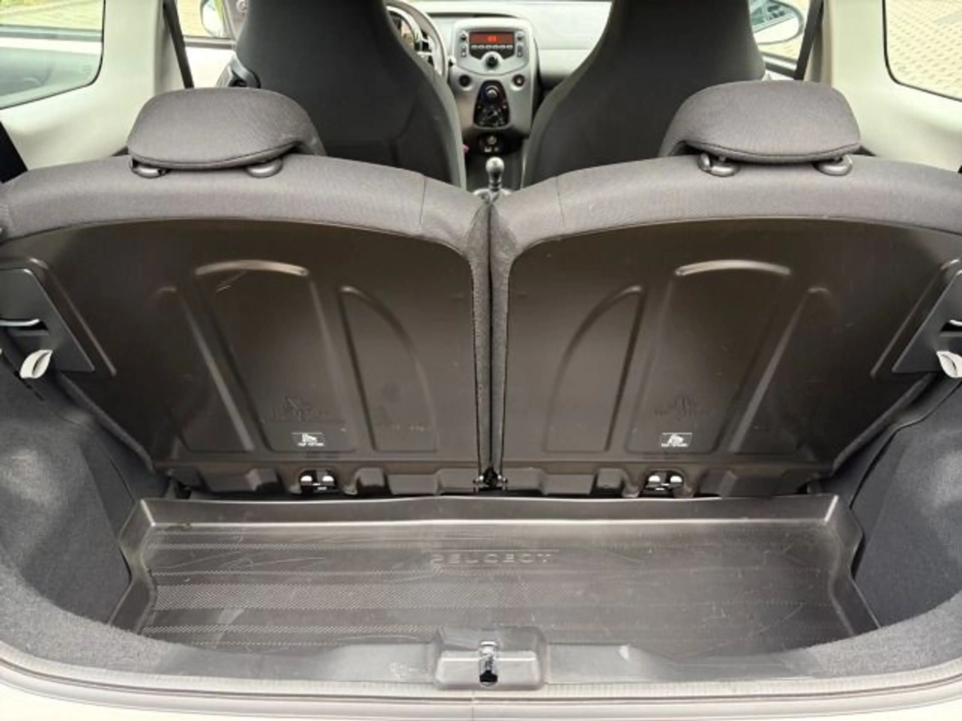 Peugeot 108 1.0 VTi Active — photo 13