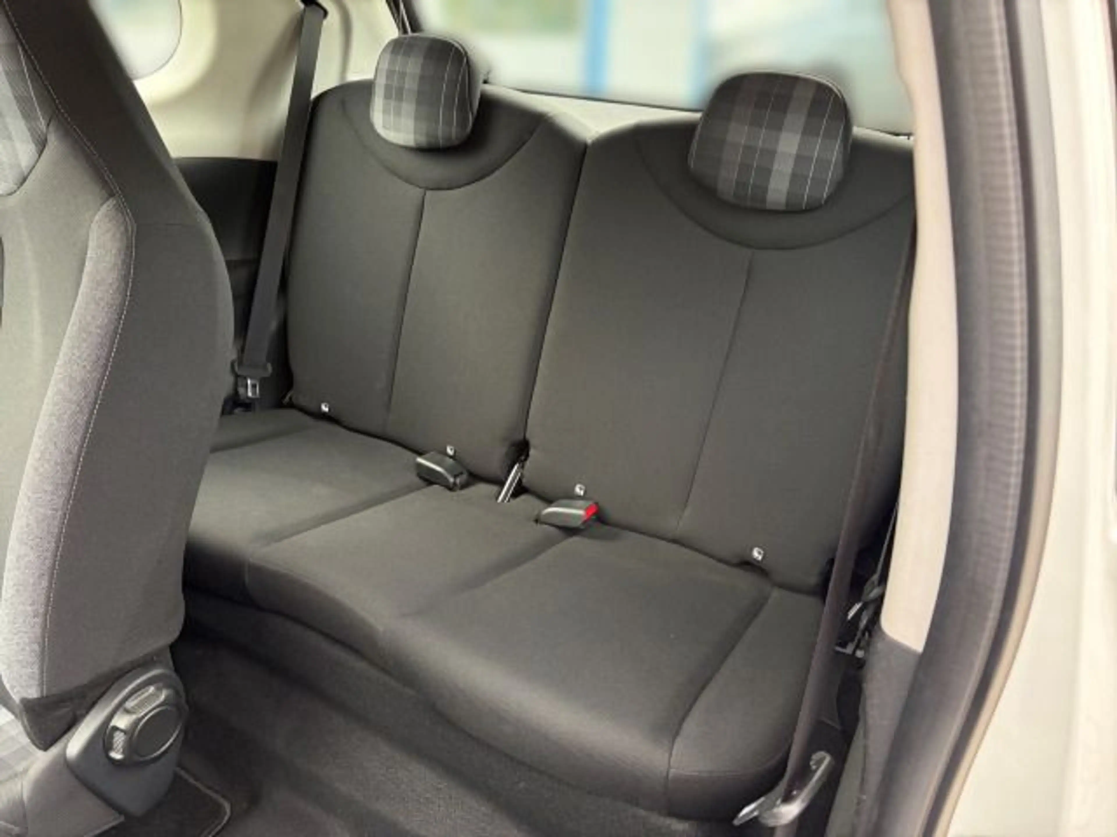Peugeot 108 1.0 VTi Active — photo 12