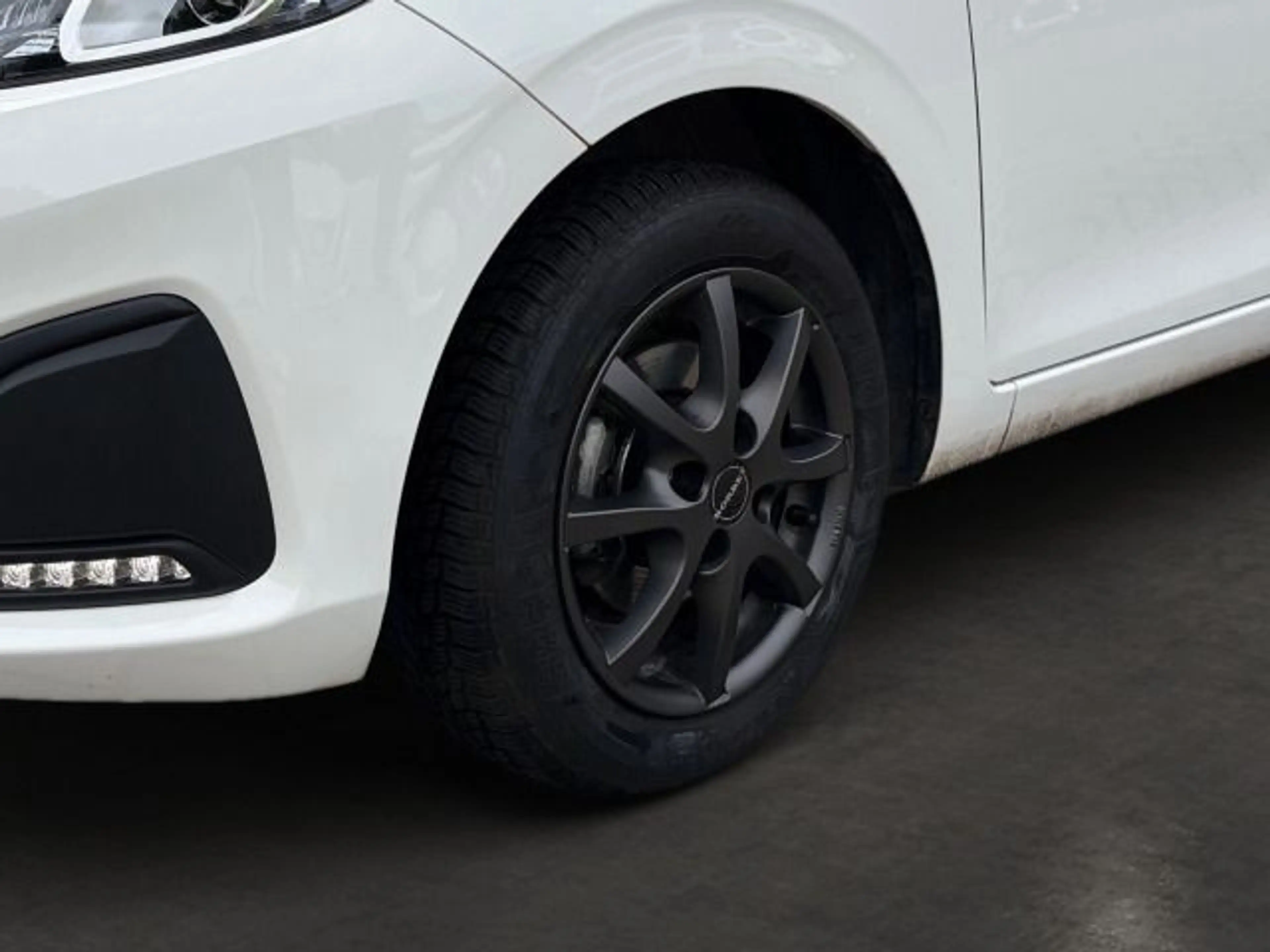 Peugeot 108 1.0 VTi Active — photo 7