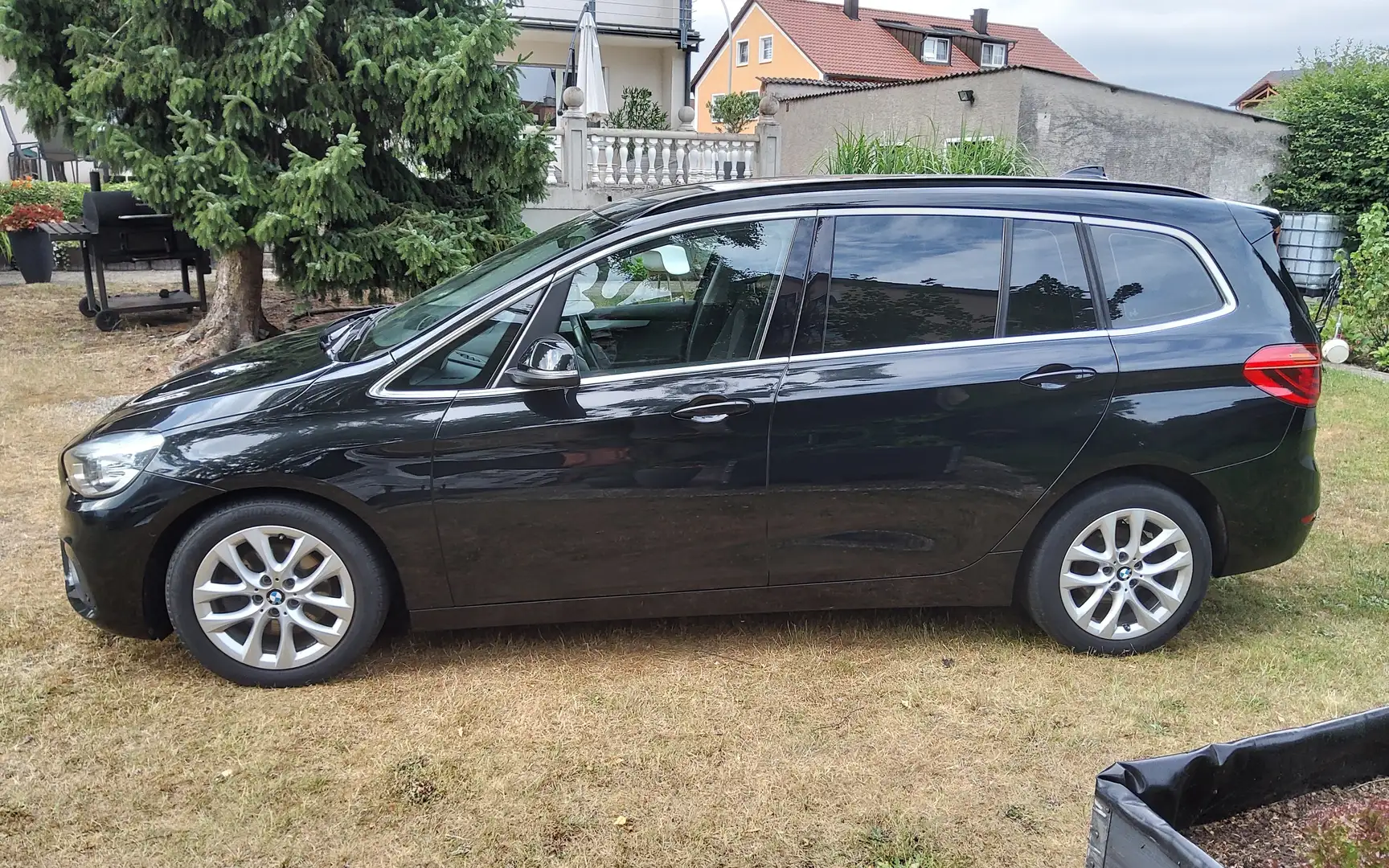 BMW 218 2er Gran Tourer Diesel 218d Gran Tourer Sport-Aut. Schwarz - 1