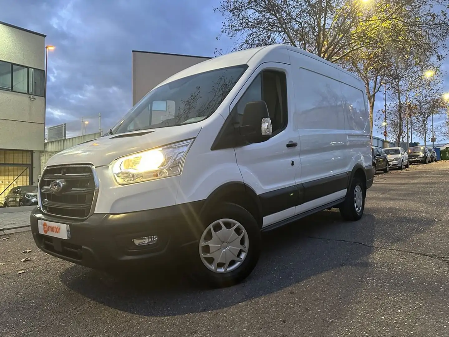 Ford Transit 2.0ECOBLUE 130CV L2H2 350 Blanco - 2