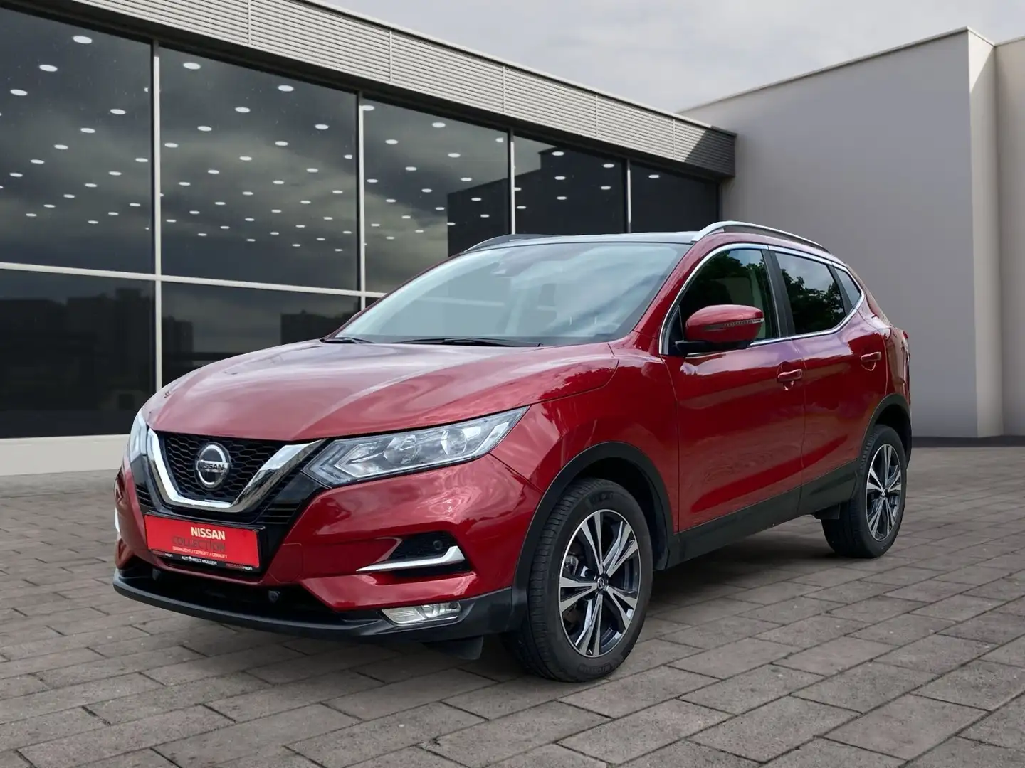 Nissan Qashqai QASHQAI ZAMA 1.3 DIG-T 6MT 4x2 140PS Design SH K Rot - 2