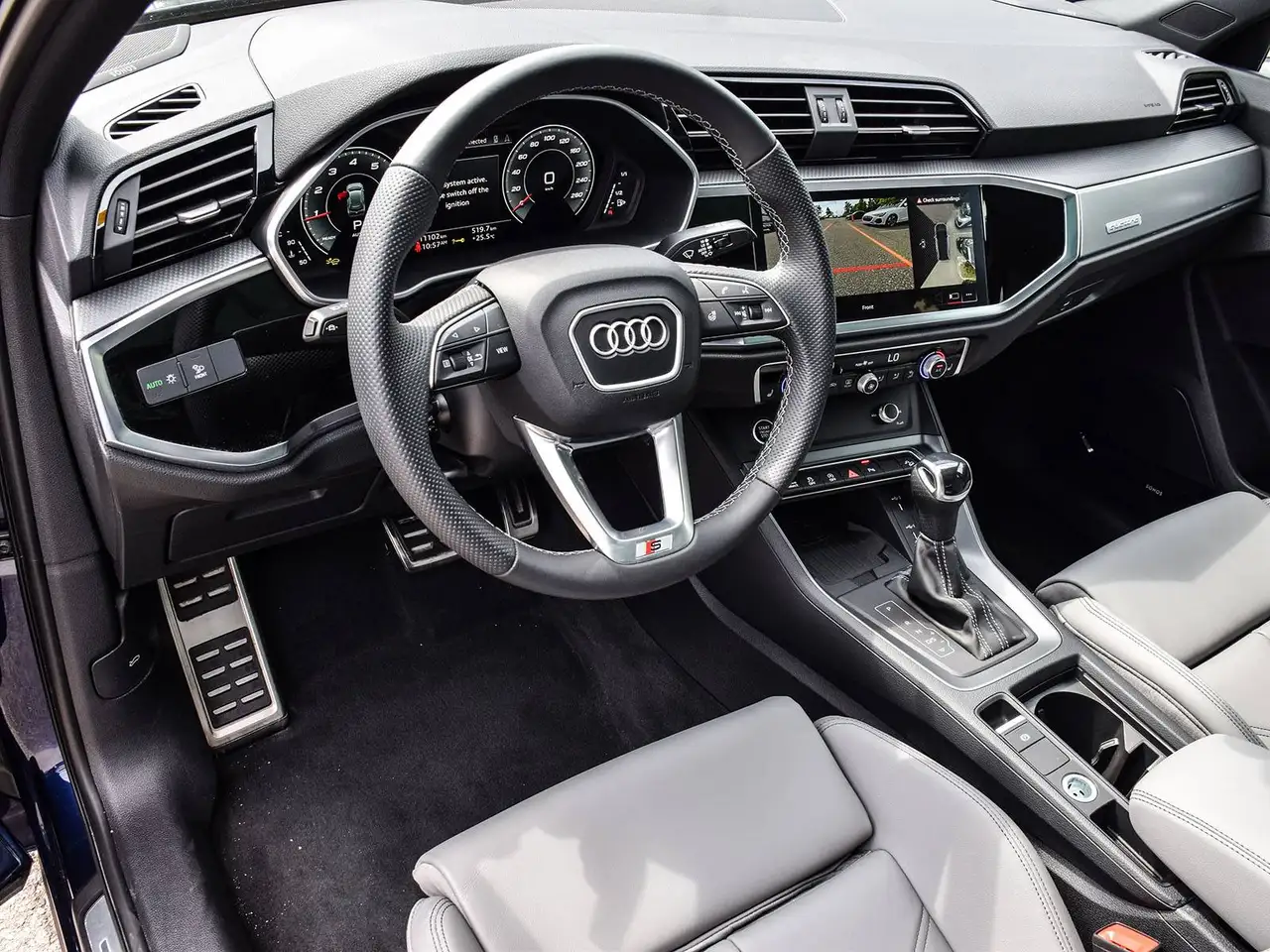Audi Q3 photo Audi Q3