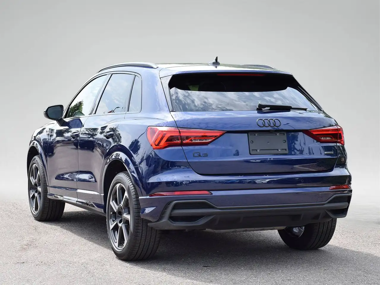 Audi Q3 photo Audi Q3