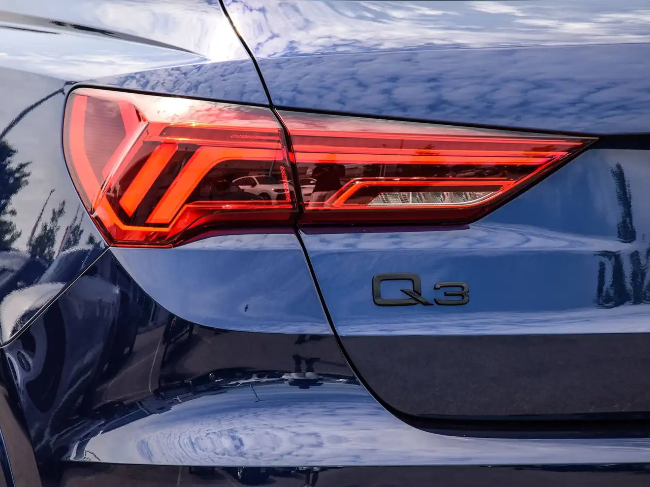 Audi Q3 photo Audi Q3