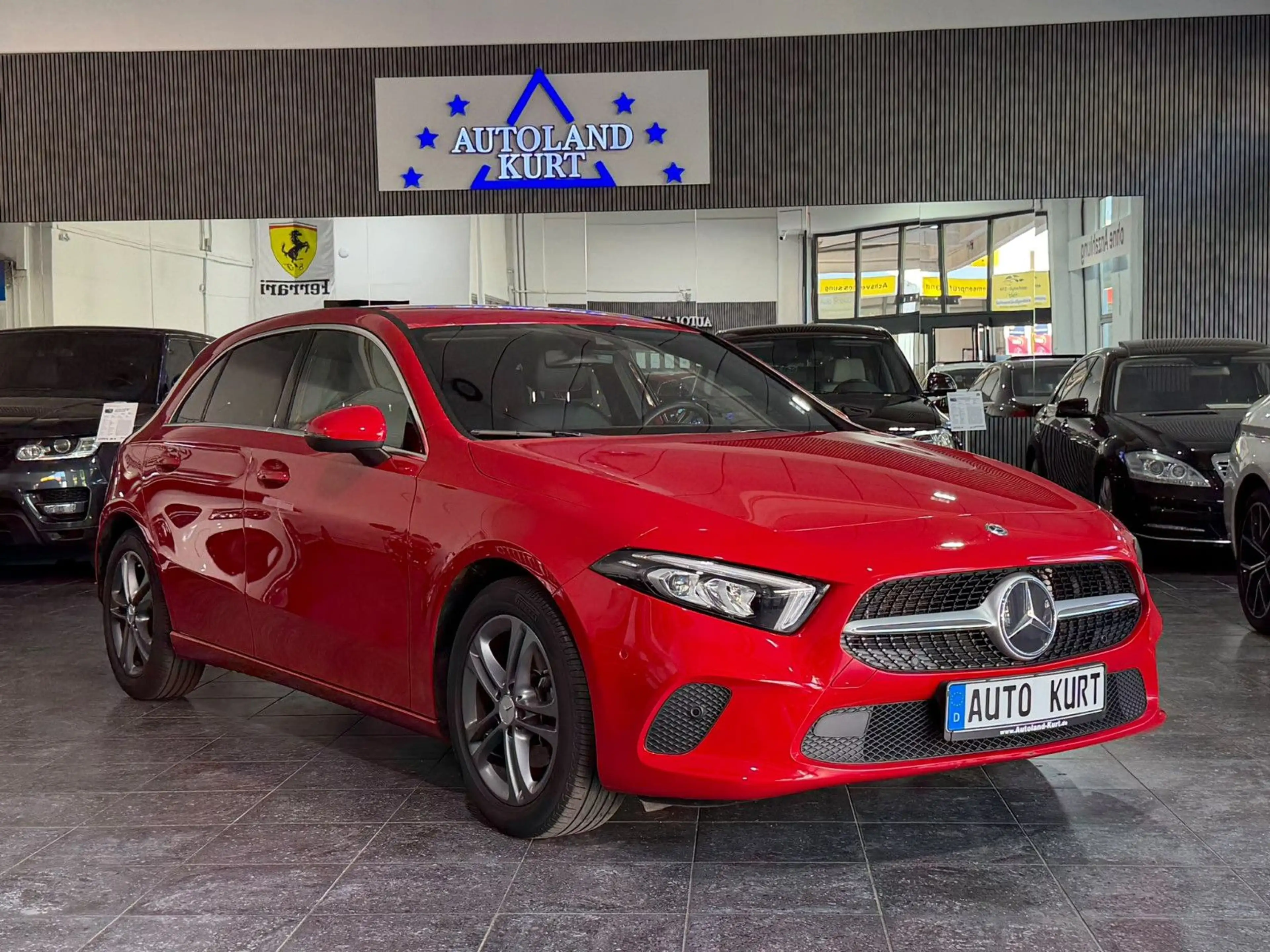 Mercedes-Benz A 200 *7G*WideS*T.Leder*Parkasy*Spurha*LED*M-Bux