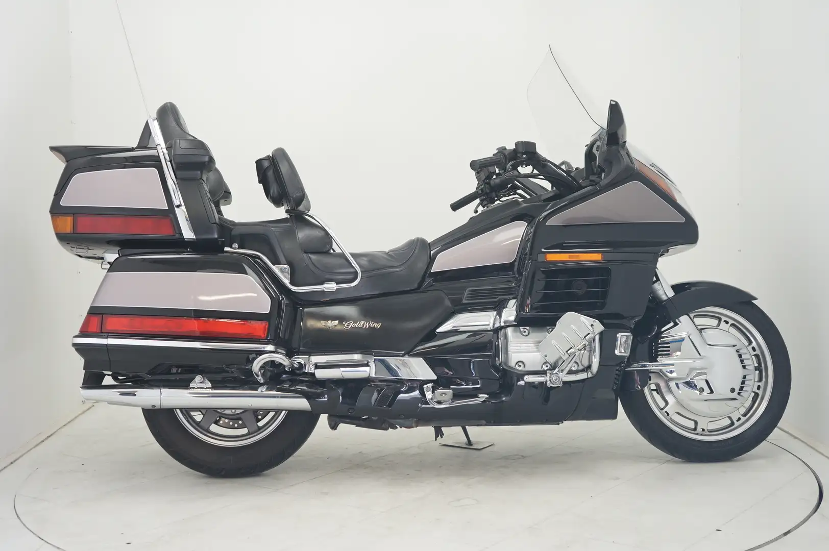 Honda GL 1500 Zwart - 1