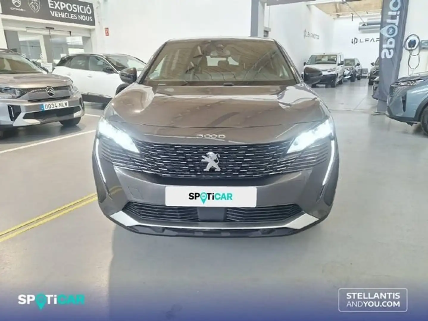 Peugeot 3008 1.2 PureTech S&S Allure 130 Gris - 2