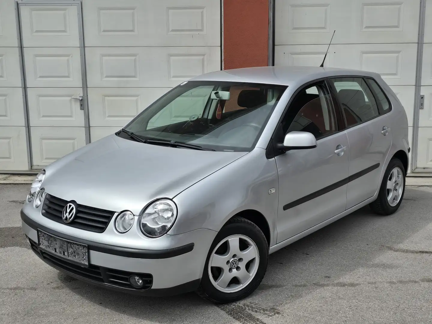 Volkswagen Polo Comfortline 1,2 * Pickerl NEU * Argent - 1
