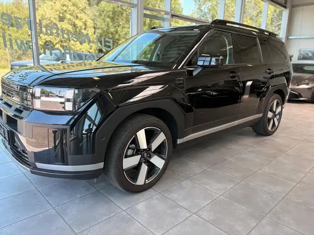 Hyundai Santa Fe view 4