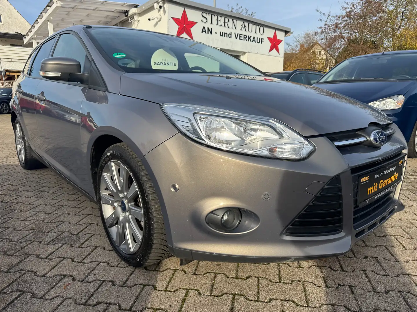 Ford Focus Sync Edition*Kamera*Automatik*Top Zustand Brun - 1