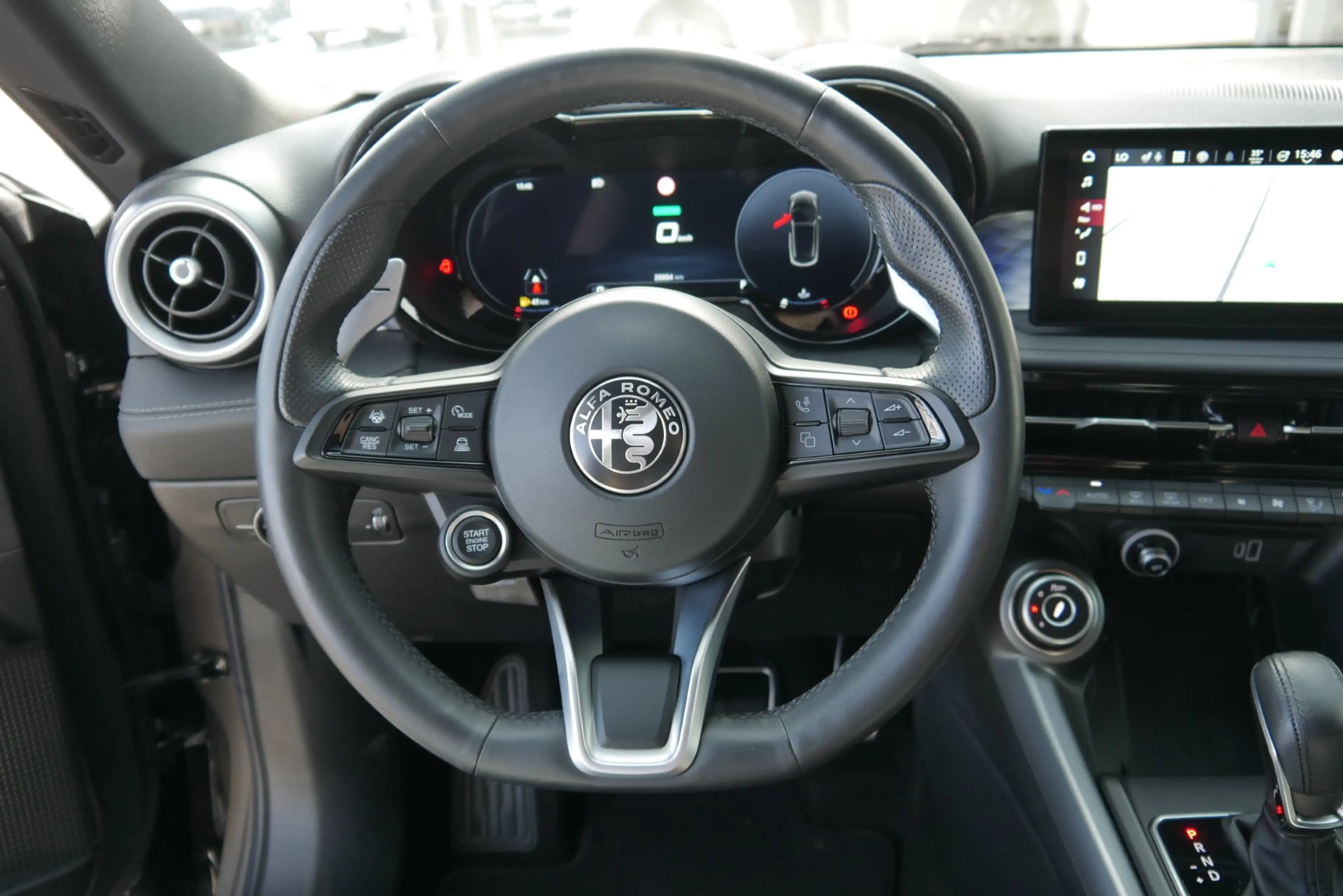 Alfa Romeo Tonale Veloce 1.5 T4 48V MHEV VGT DCT — photo 14