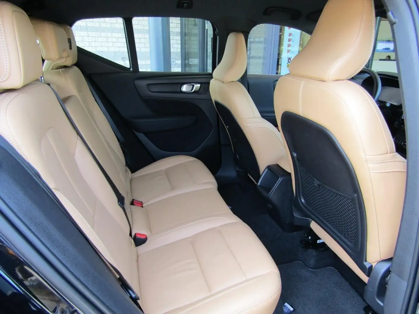 Volvo XC40 XC40 2.0 D3 Automatico Inscription Černá - 1