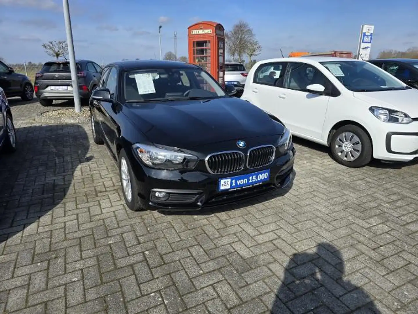 BMW 118 118i Advantage 5T 1.5 #Klima #ALU #SHZ #PDC #TEMPO Schwarz - 1