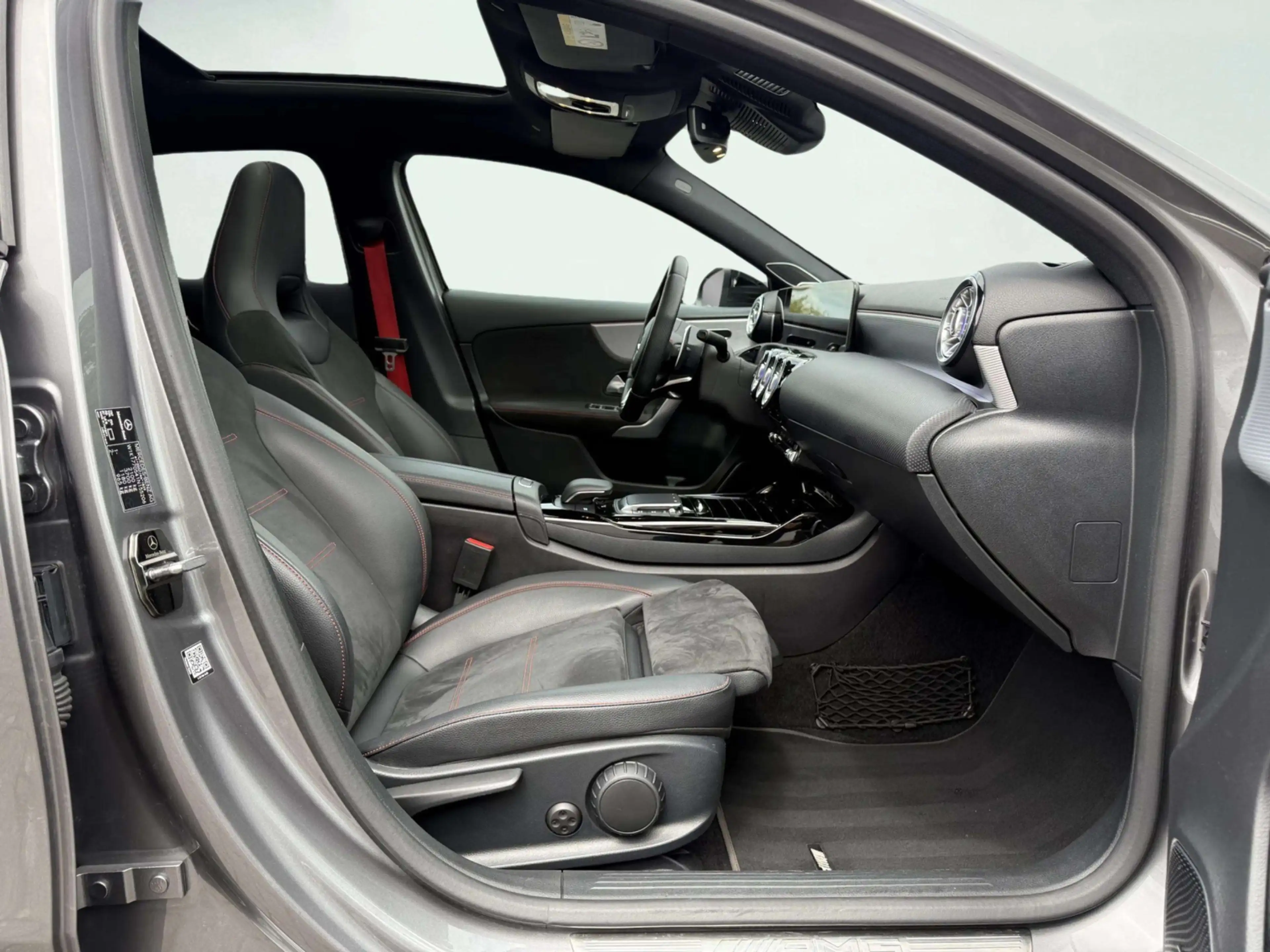 Mercedes-Benz A 45 AMG S 4MATIC+ Edition 1 | Panoramadak | Burmester | Ae — photo 14
