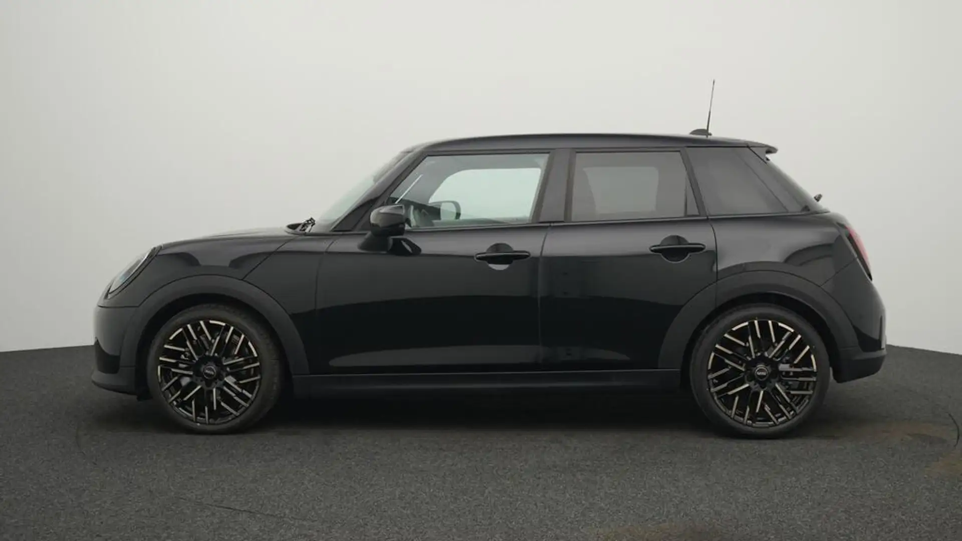 MINI Cooper C Favoured Trim Noir - 2