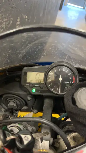 Yamaha YZF-R1 - foto 5