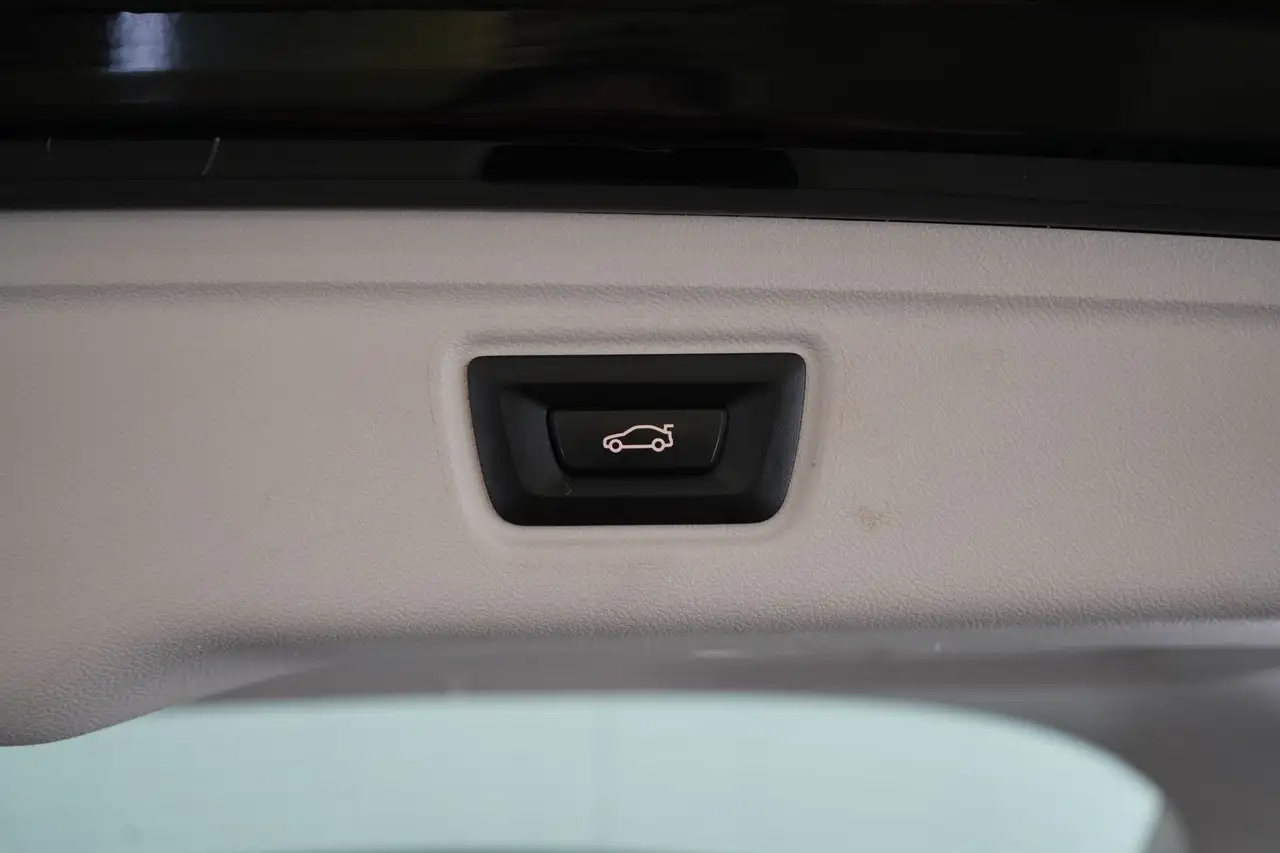 BMW 3 Series 3 Touring 318dA Business Ed. Sport LEDER/CUIR LED, миниатюра 22