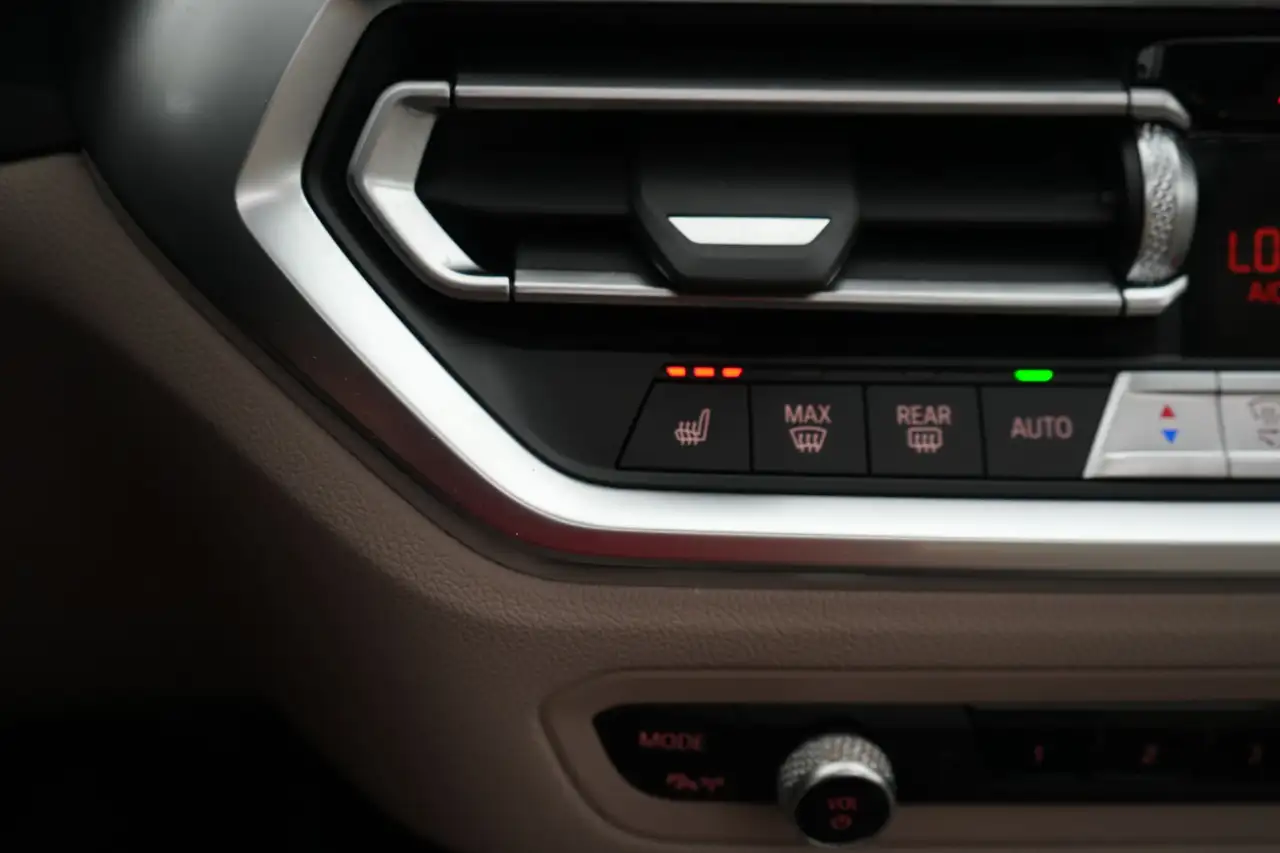 BMW 3 Series 3 Touring 318dA Business Ed. Sport LEDER/CUIR LED, миниатюра 30