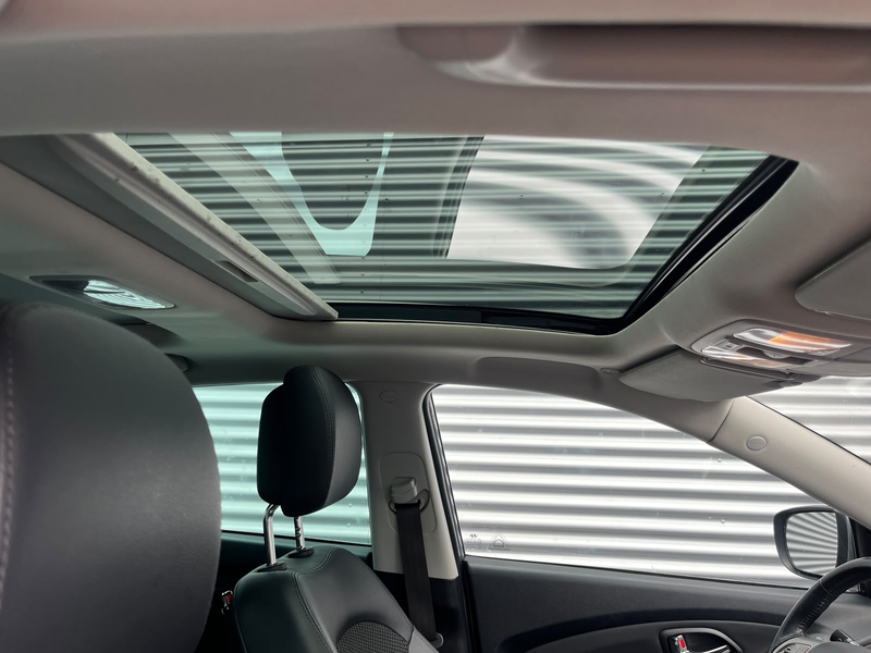 Hyundai iX35 2.0i Style — photo 9