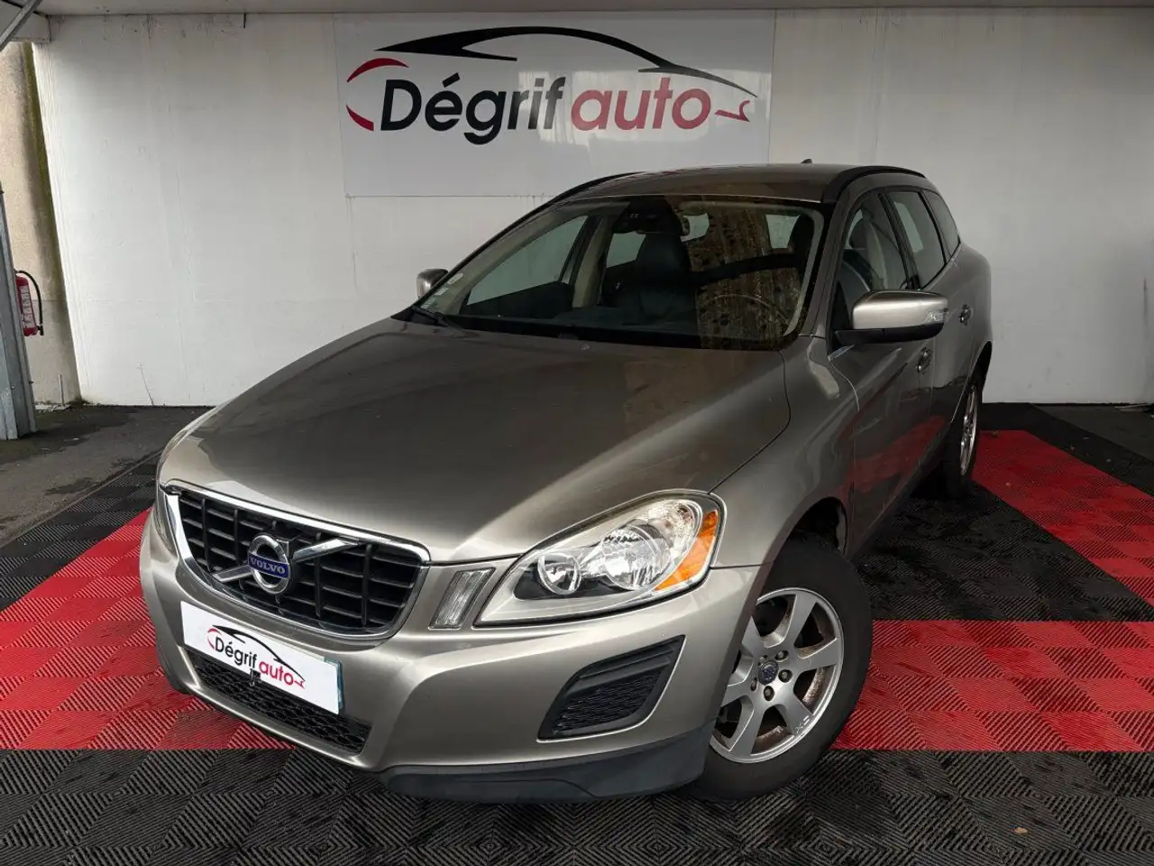 Volvo XC60 D3 AWD Momentum Geartronic A