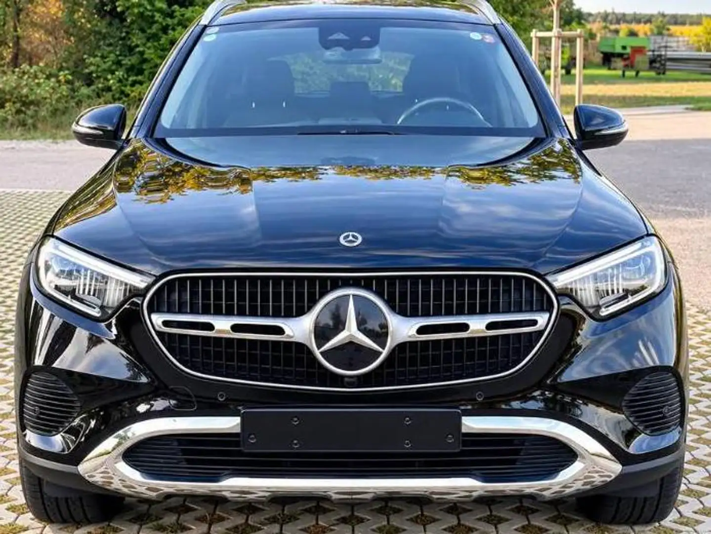 Mercedes-Benz GLC 220 Dringend zu verkaufen – Preis verhandelbar! Schwarz - 1