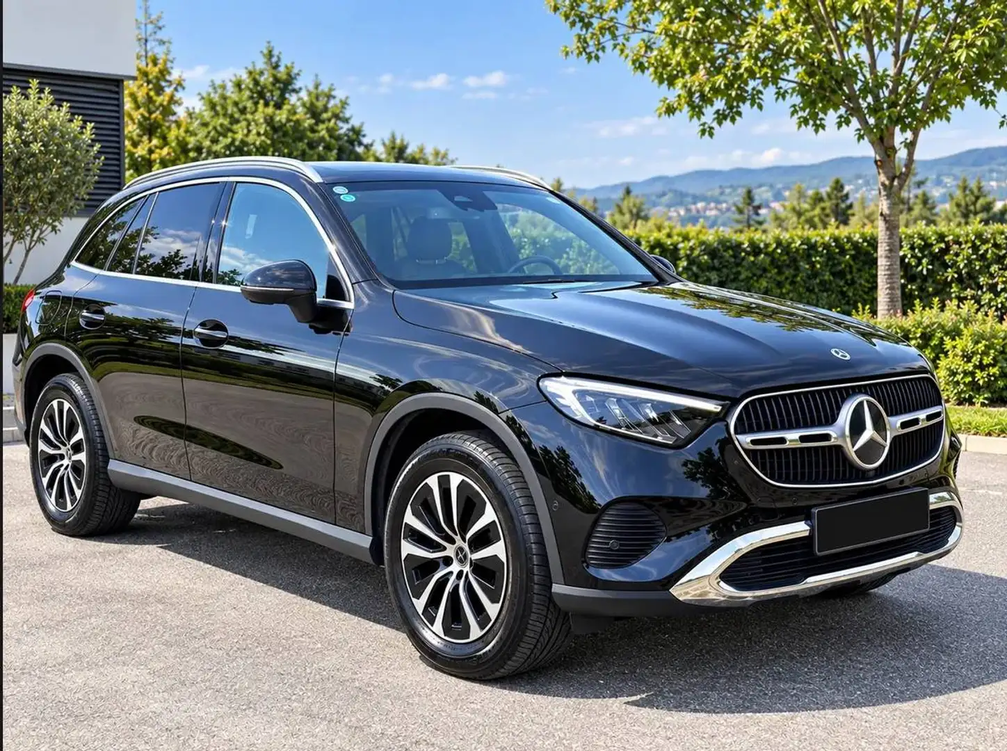 Mercedes-Benz GLC 220 Dringend zu verkaufen – Preis verhandelbar! Schwarz - 2