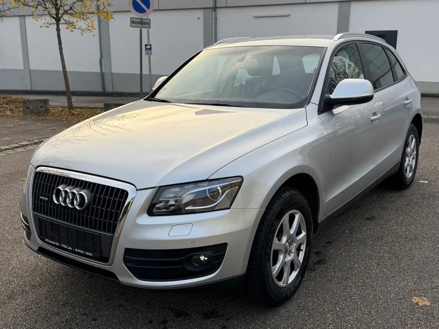 Audi Q5 2.0 TFSI quattro TÜV NEU/LED/TEMPOMAT/XENON/ Silber - 1