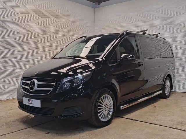 Mercedes-Benz V 220