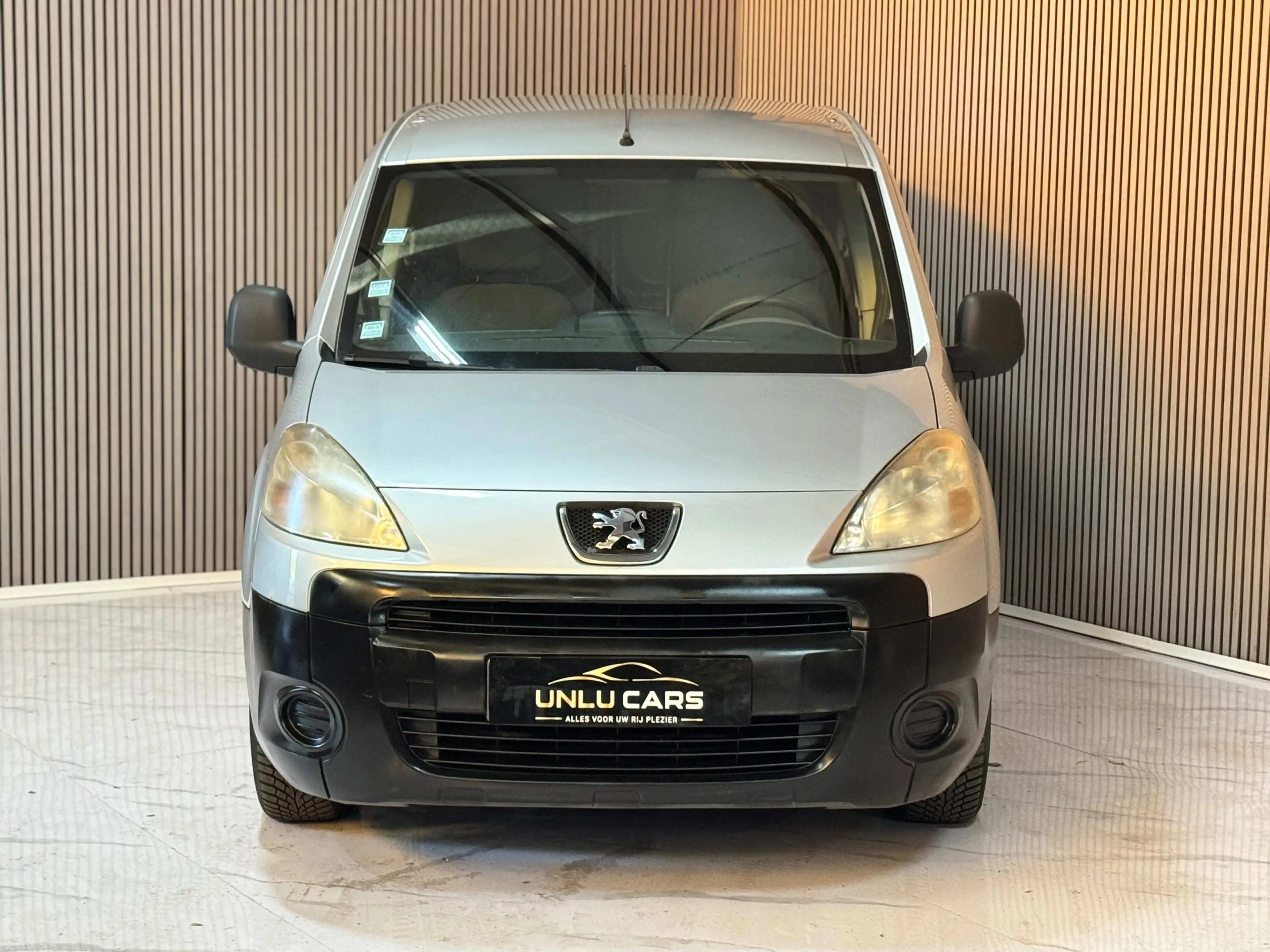 Peugeot Partner 1.6 HDi L1H1 Confort 120 — photo 2