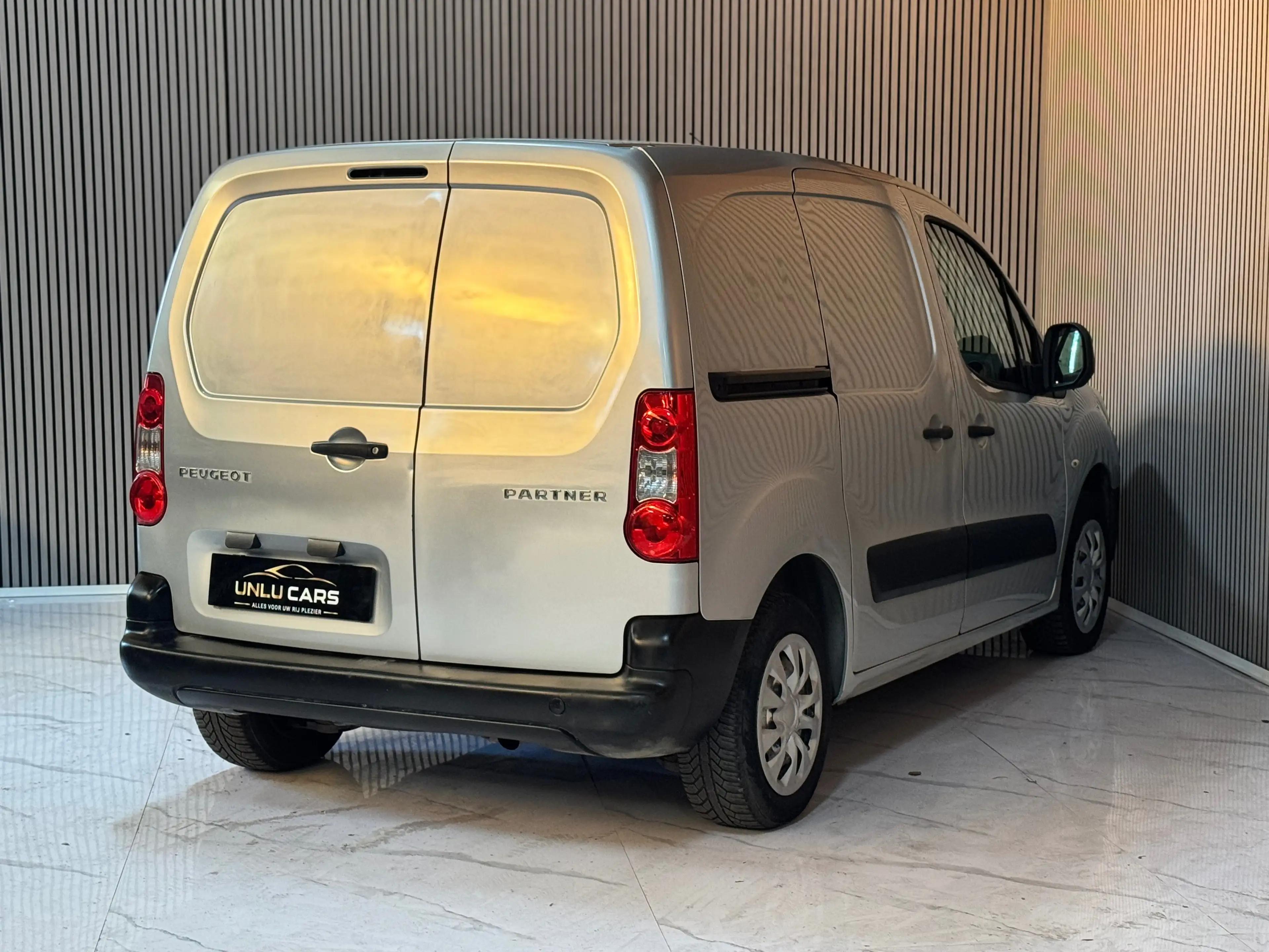 Peugeot Partner 1.6 HDi L1H1 Confort 120 — photo 6