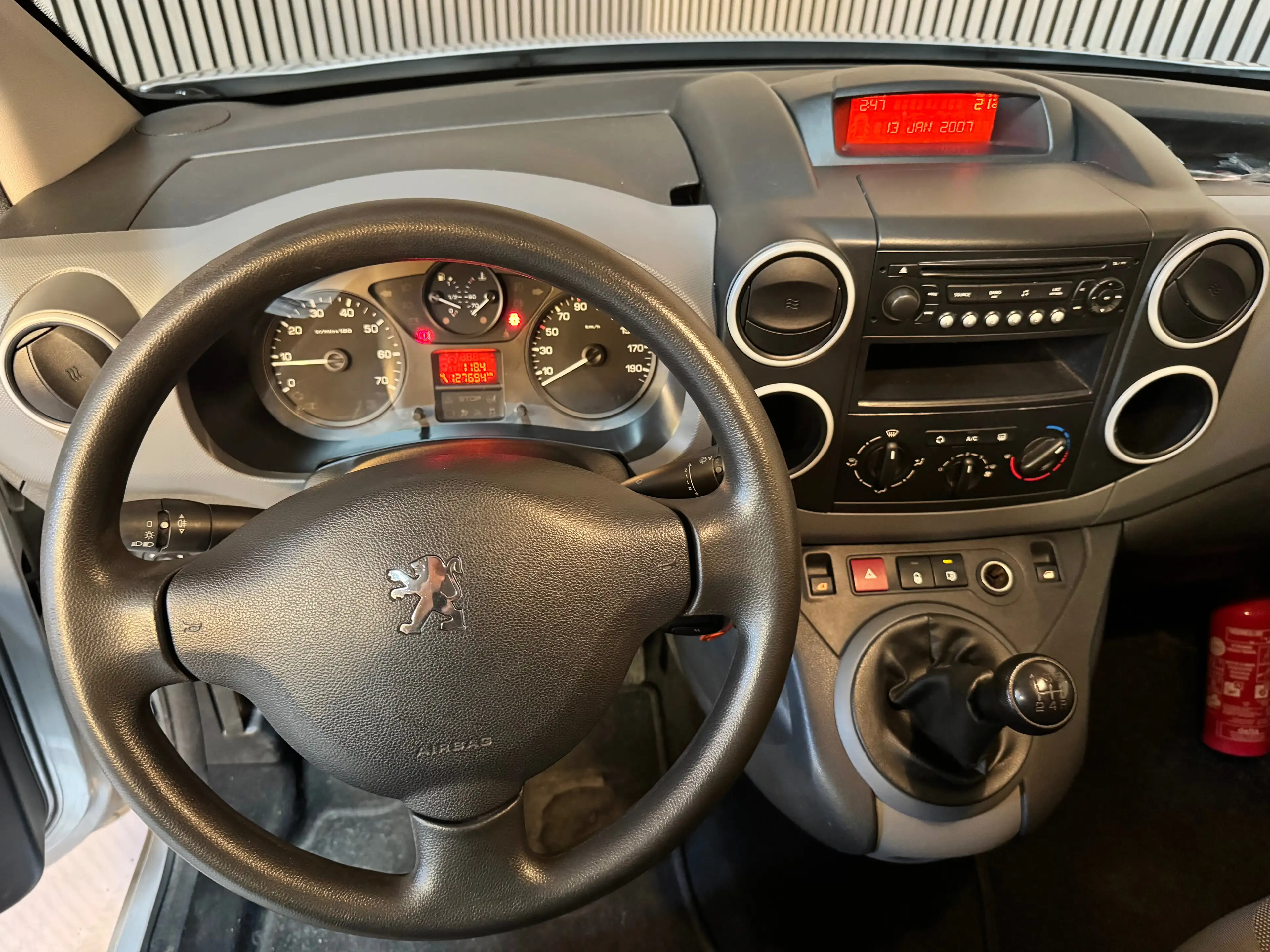 Peugeot Partner 1.6 HDi L1H1 Confort 120 — photo 11