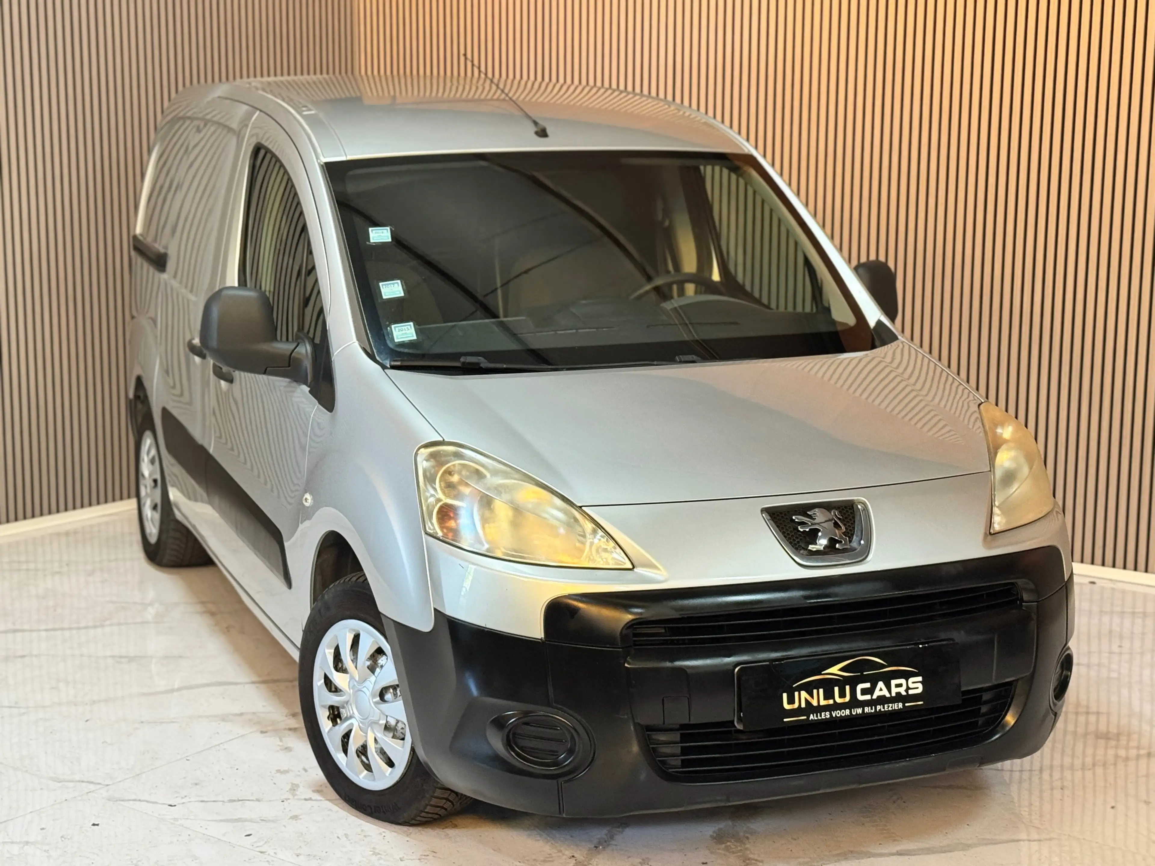 Peugeot Partner 1.6 HDi L1H1 Confort 120 — photo 9