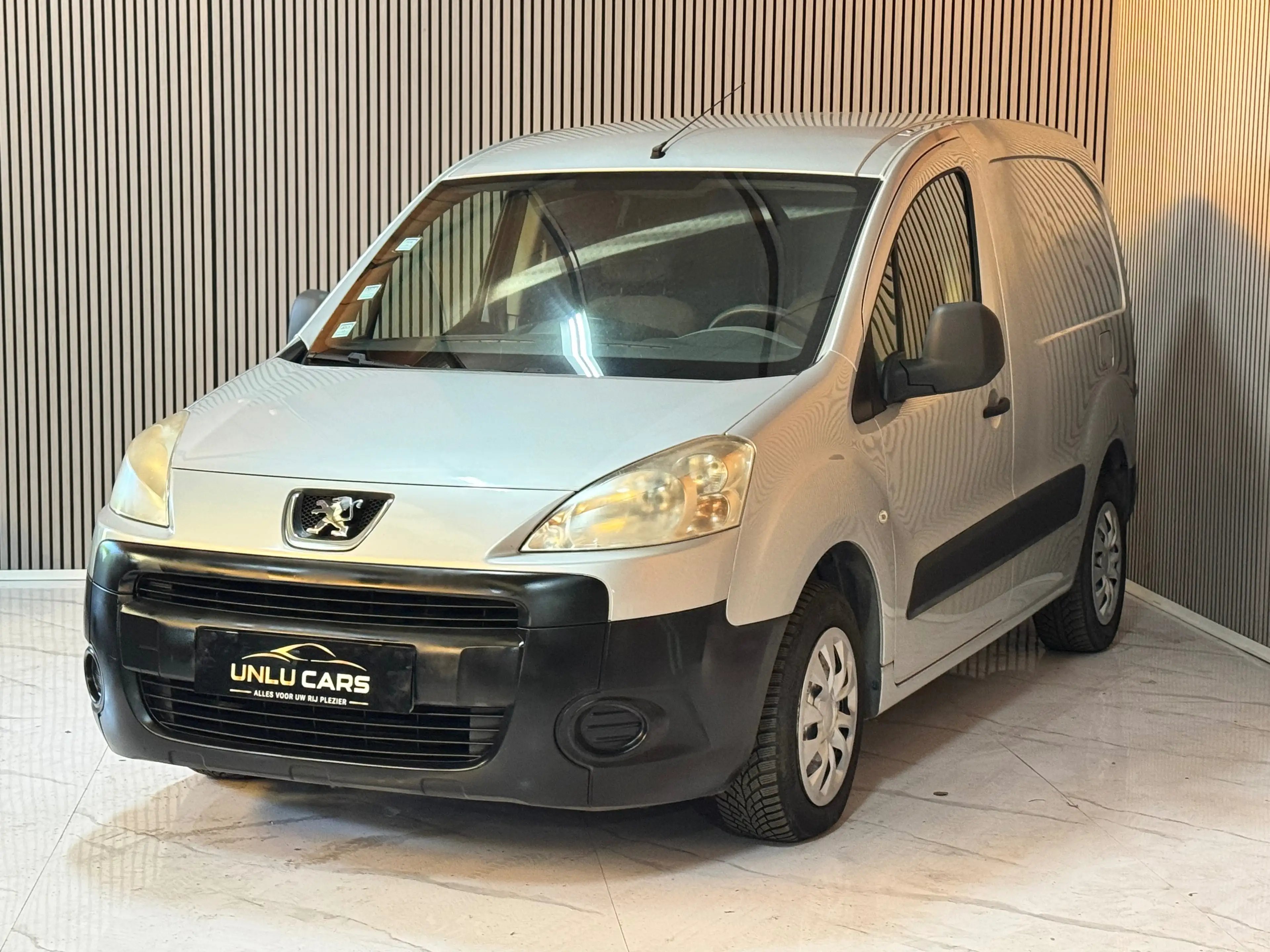 Peugeot Partner 1.6 HDi L1H1 Confort 120 — photo 8