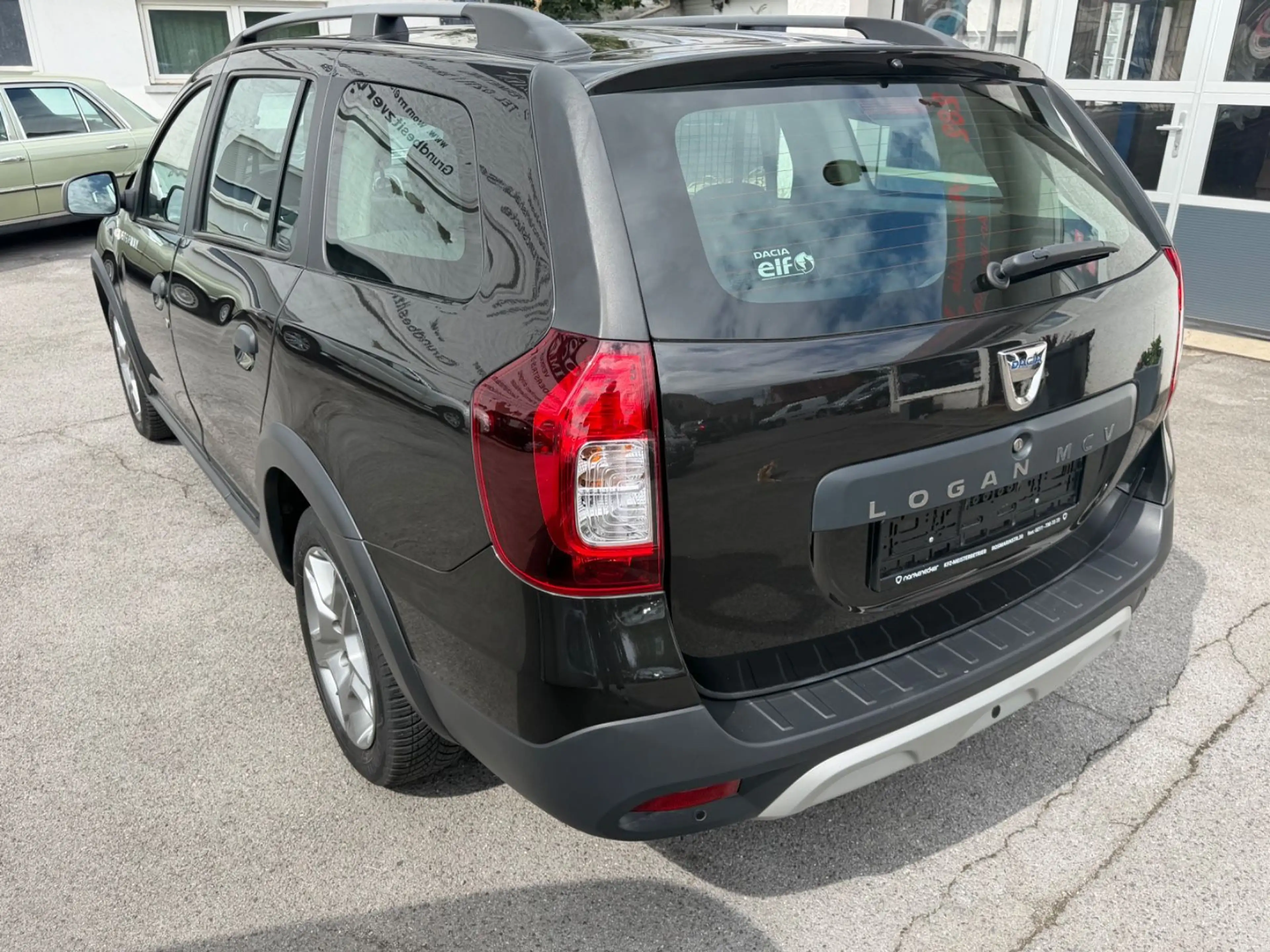 Dacia Logan MCV II Kombi Stepway — photo 4