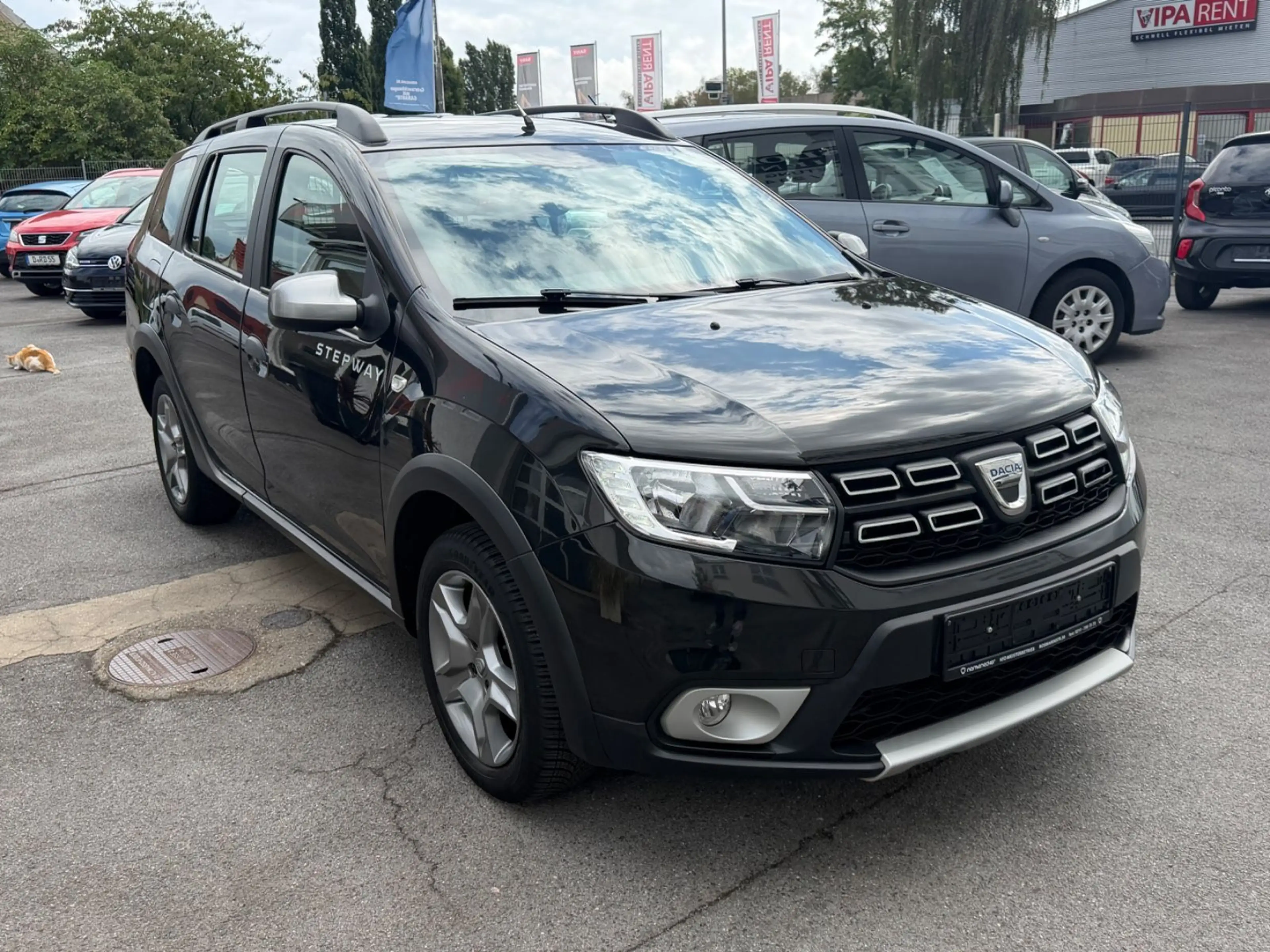 Dacia Logan MCV II Kombi Stepway — photo 3