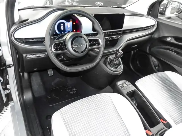 Fiat 500c view 5