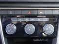 Volkswagen T-Roc 1.0 TSI 110PK Style Business TREKH. | NAVI | ADAPT Blauw - thumbnail 24