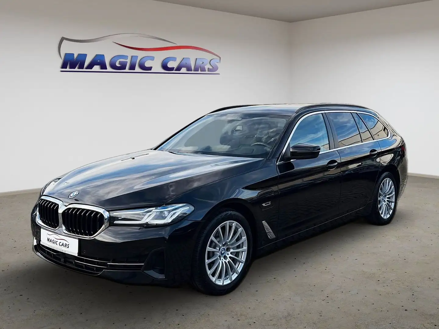 BMW 520 e Touring Automatik *H&K*Laser*Keyless*AHK* Schwarz - 1